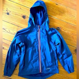 Unisex youth sz. 8 lightweight rain jacket. Great condition! Just outgrown.